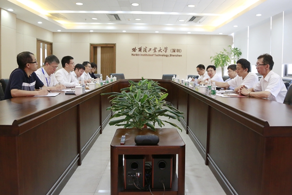 哈工大党委书记王树权来校区指导工作 - 新闻速