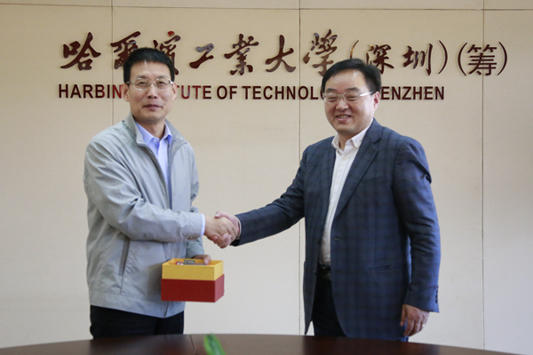 大连理工大学研究生院副院长张吉礼一行来访校