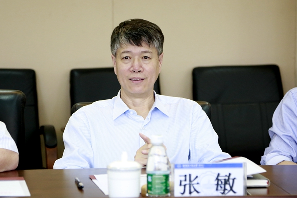 江苏省宜兴市副市长卢敏一行来访校区