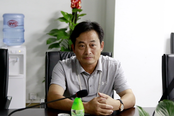 比亚迪股份有限公司执行副总裁王念强介绍公司概况