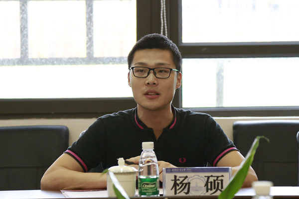大疆公司无人机智能导航技术总监杨硕一行来访校区