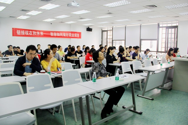 2现场观众.jpg