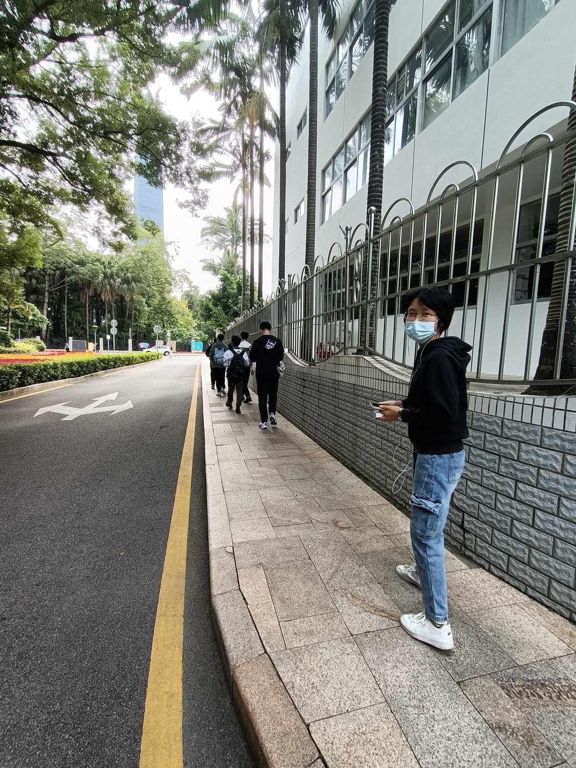 前往展馆1.jpg
