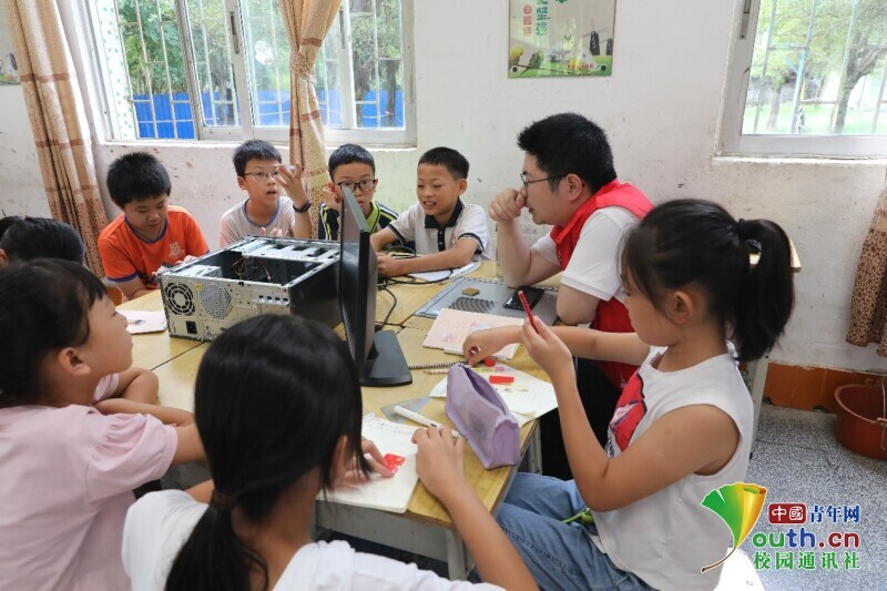 64db8385a4f23pa.jpg