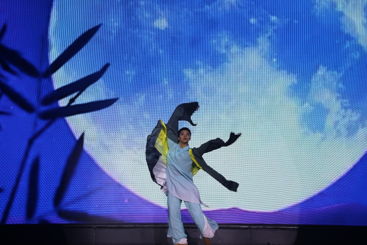 03.jpg