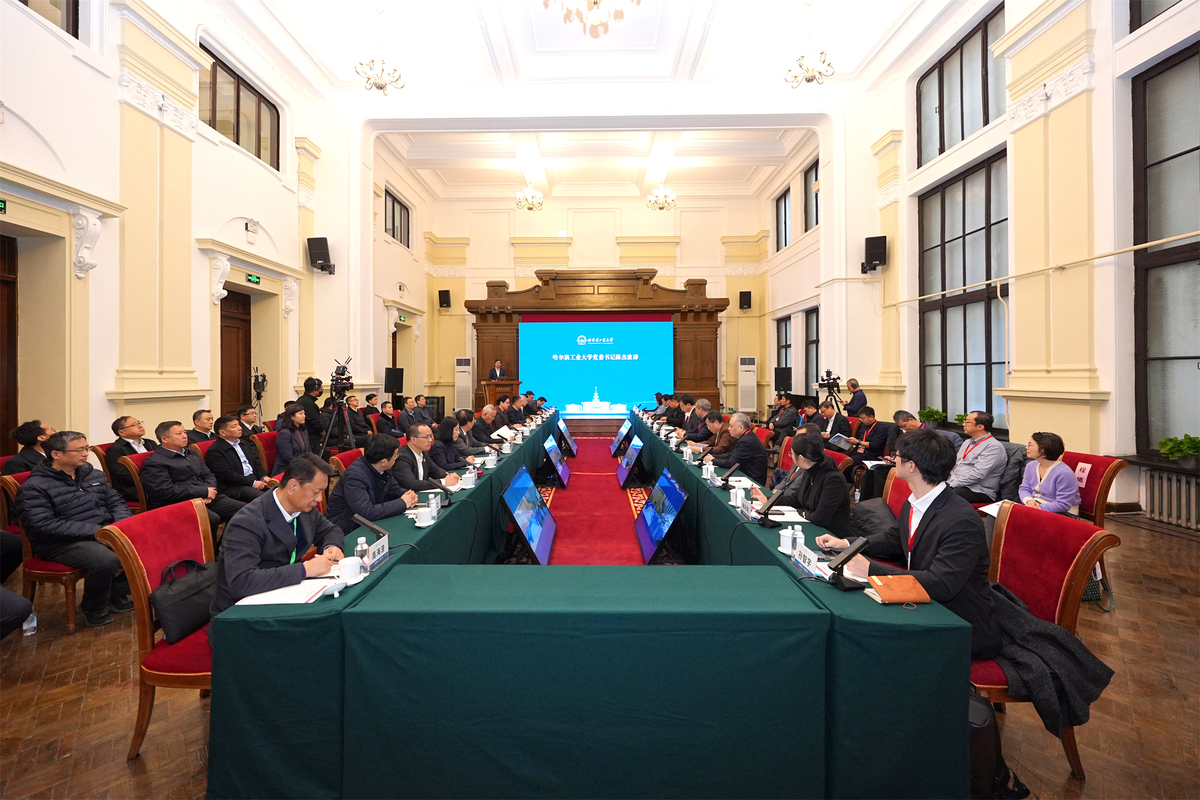 1762159389245011850.jpg 2.jpg