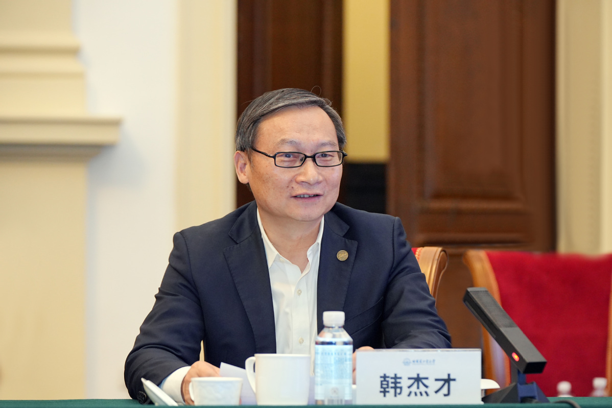 1762159682795015841.jpg 10.jpg