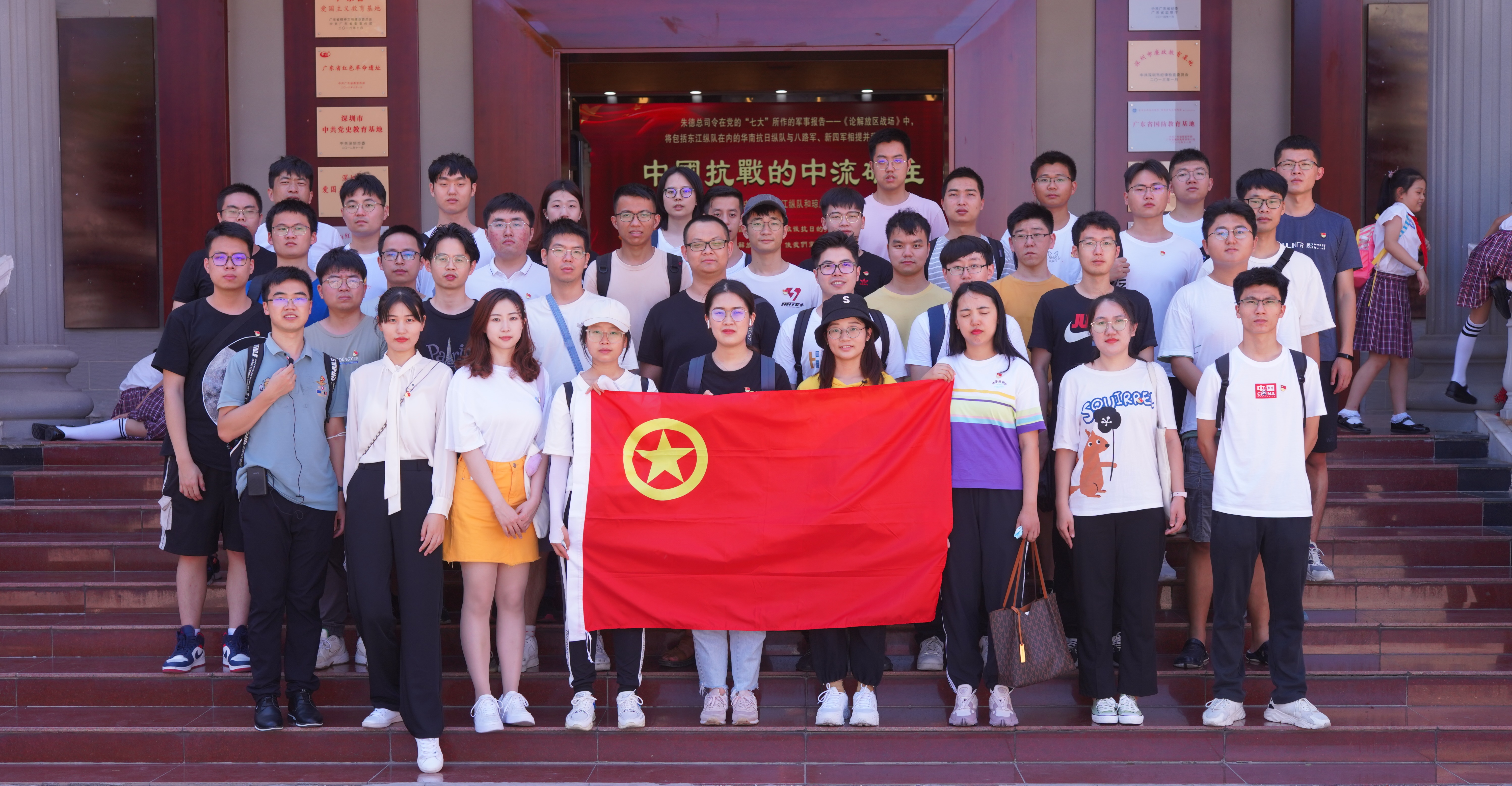 图6 合影留恋（一）2.jpg