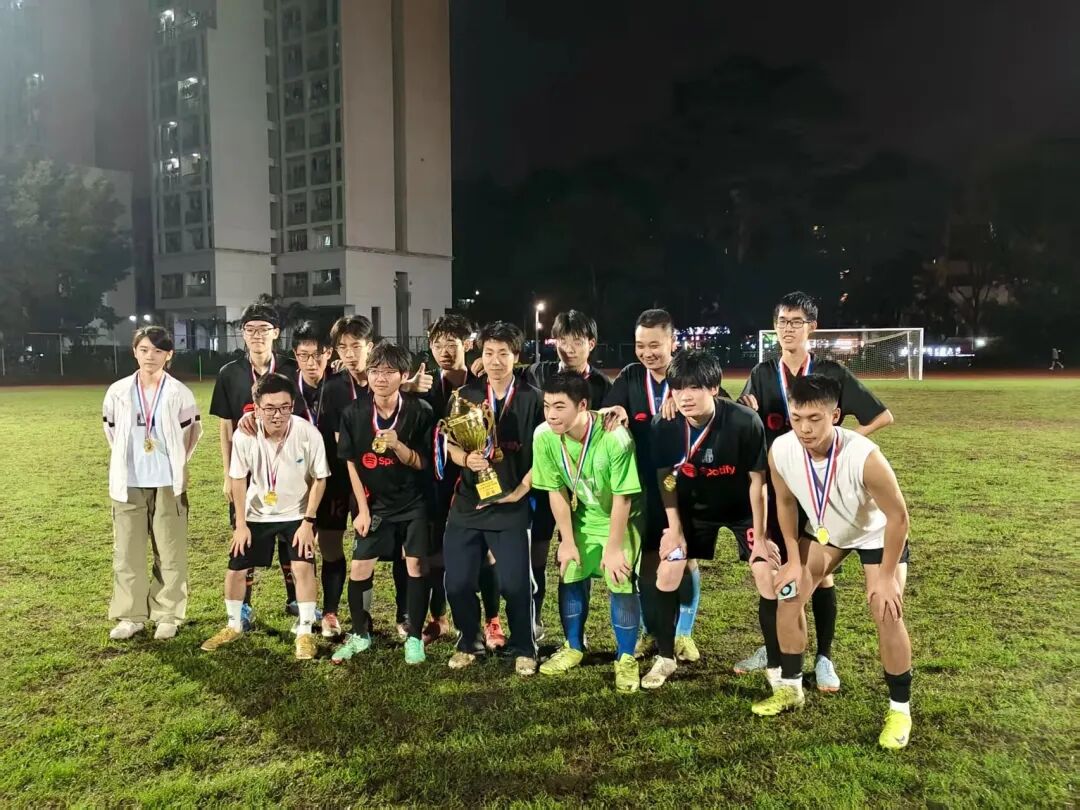 1760327404738090915.jpg 640 (9).jpg