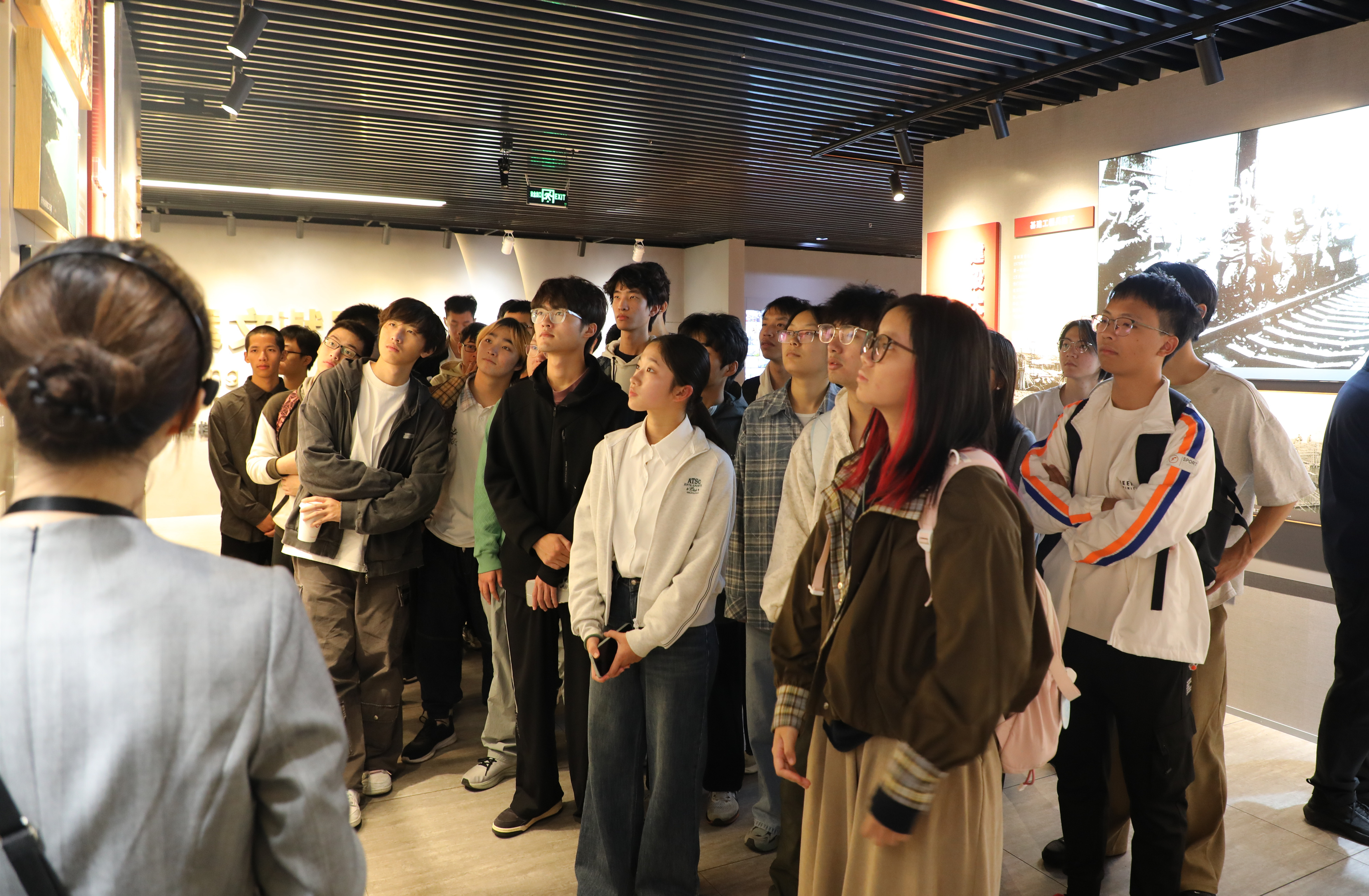 1764309139893056369.jpg 2A6A8776.jpg