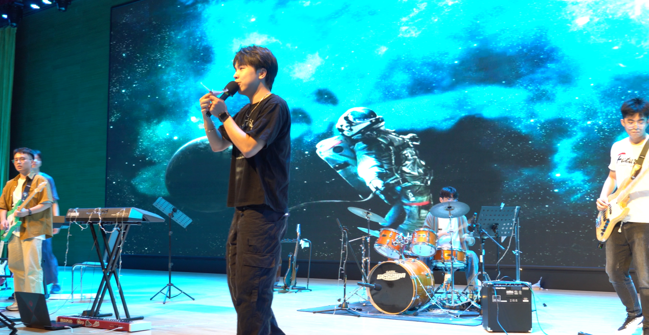 1681461886973070125.png 3.png