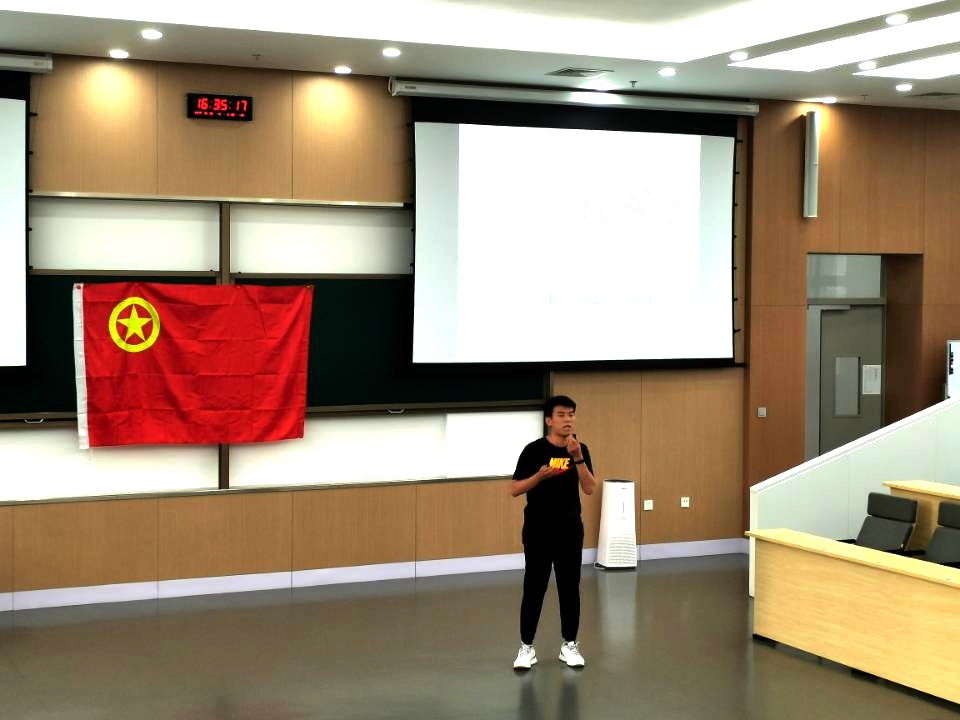 2 张景昊同学做入党动机分享.jpg