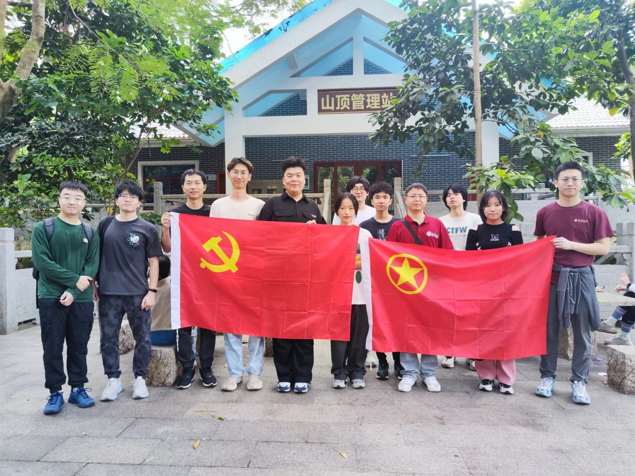 1702949677927035641.png 1702949677927035641.png