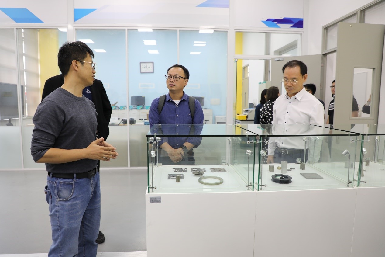 1702520696097093942.jpg 3.jpg