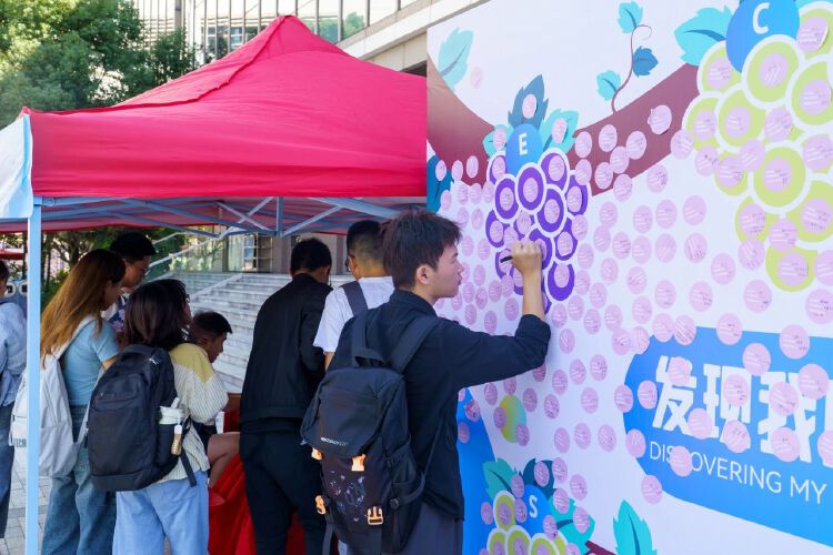 1730855712129073296.jpg 1.jpg