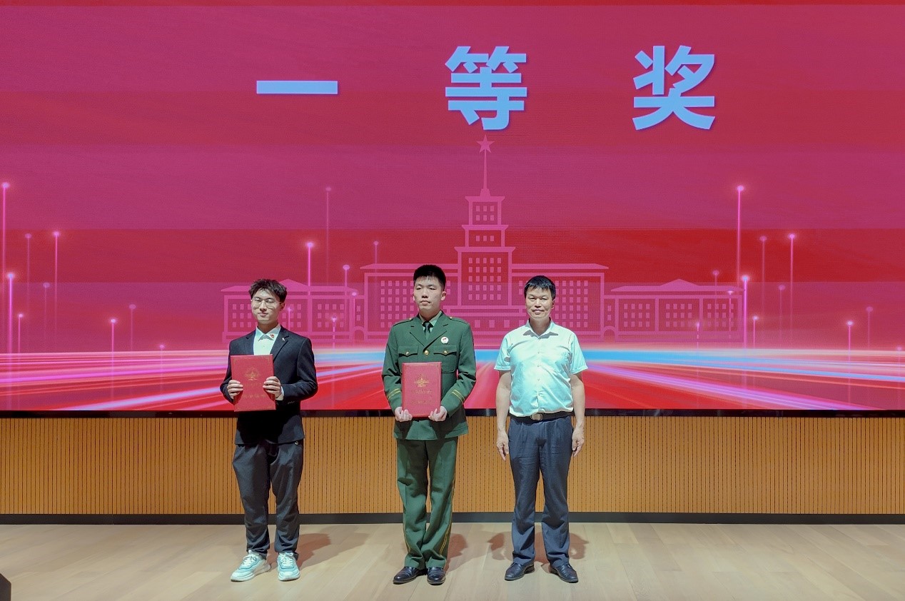 1748705559766027652.jpg 22.jpg