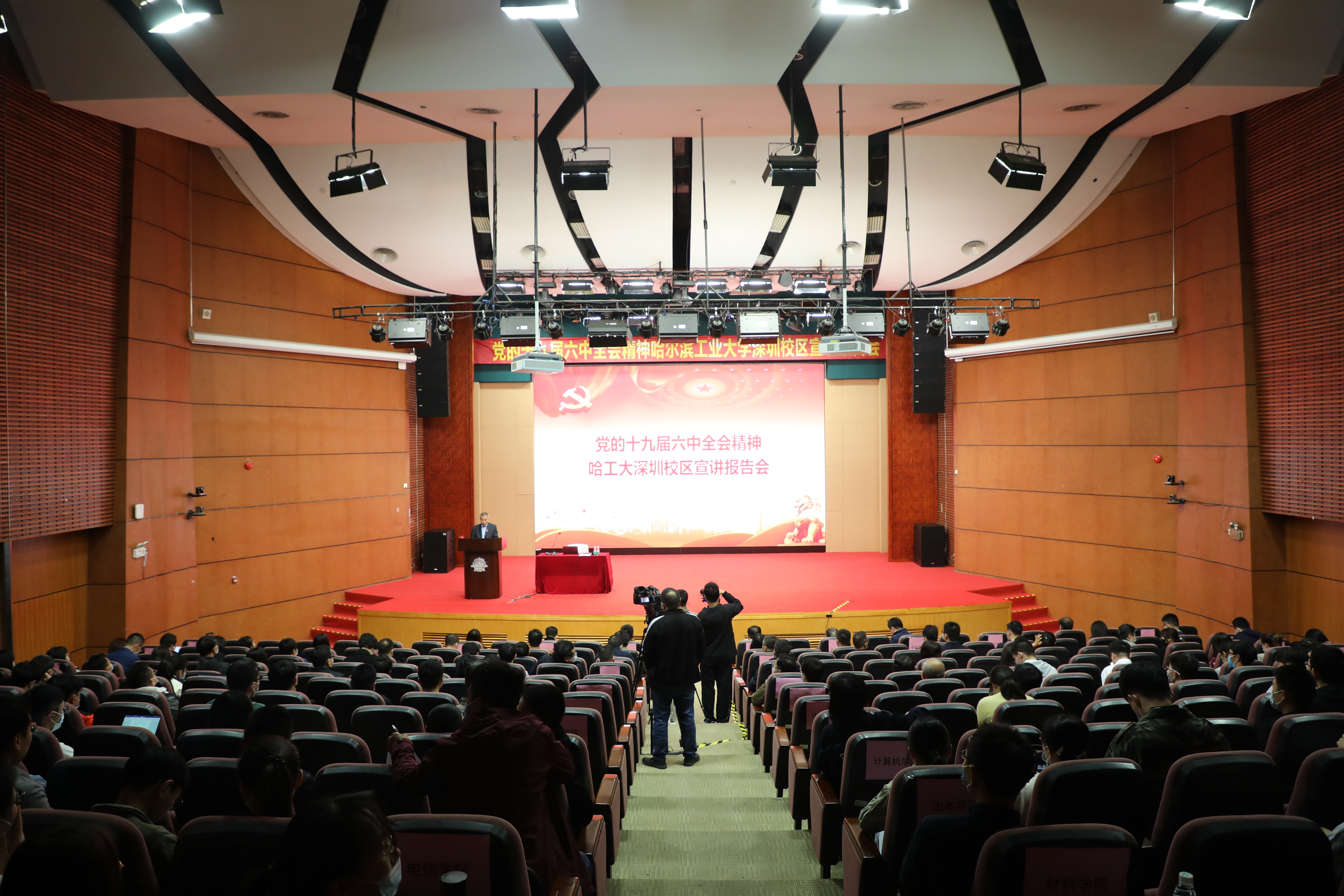 1640326667471038398.jpg 8P6A0751.jpg