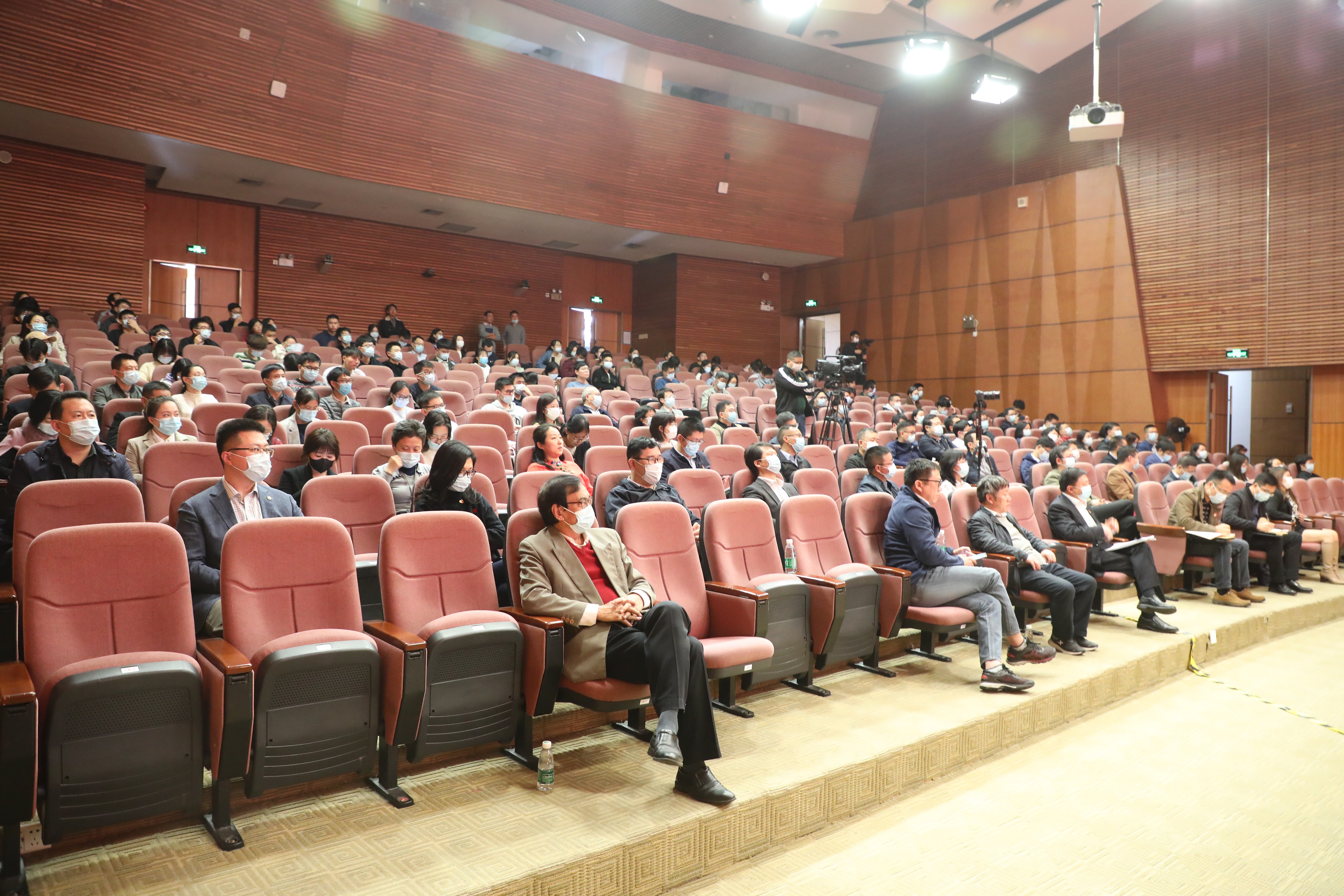 1640326698399037709.jpg 8P6A0792.jpg