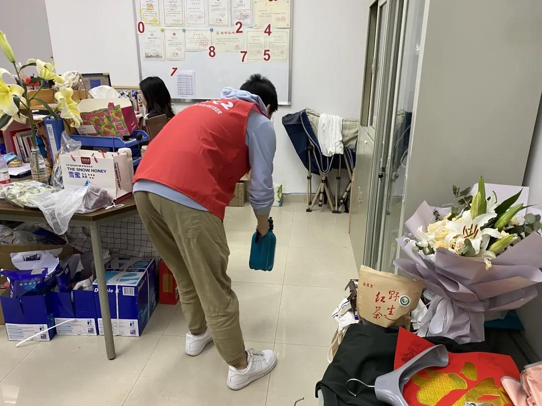 1614943322679062048.jpg 6.jpg