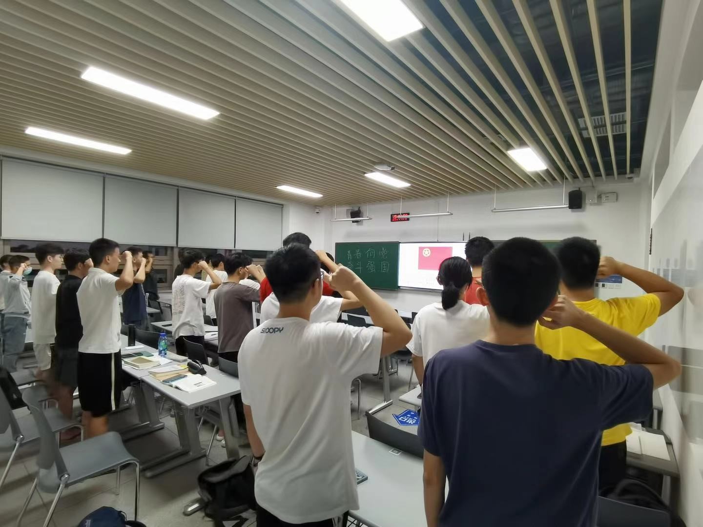 1636082567648038782.jpg 4 2.jpg