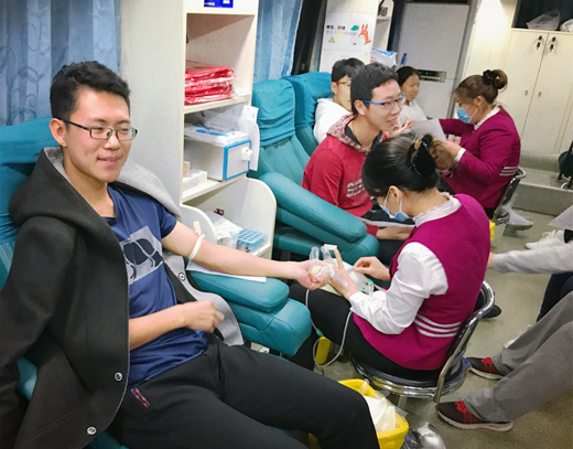 爱心献血.jpg