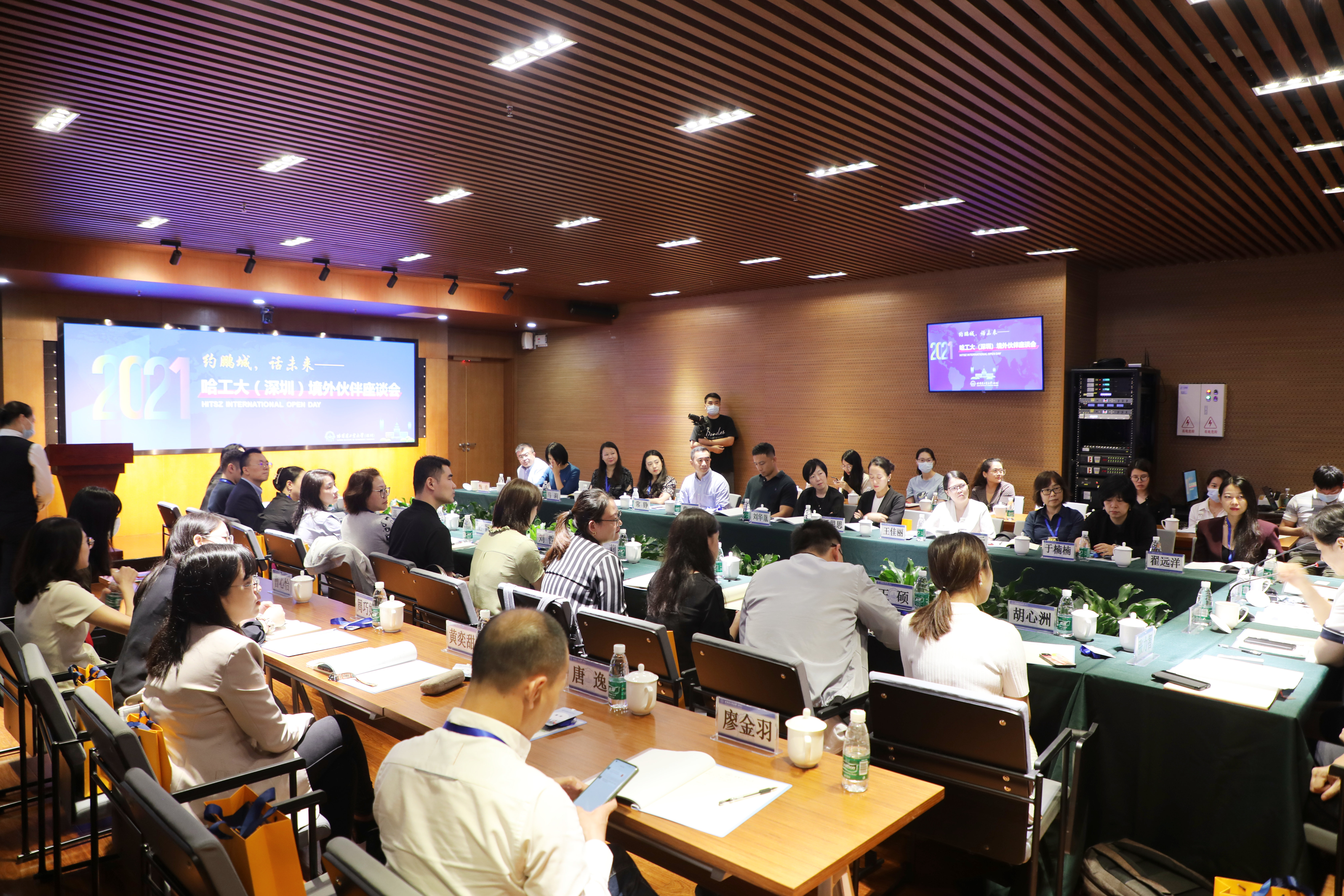 1634777729542062769.jpg 871A0067.jpg