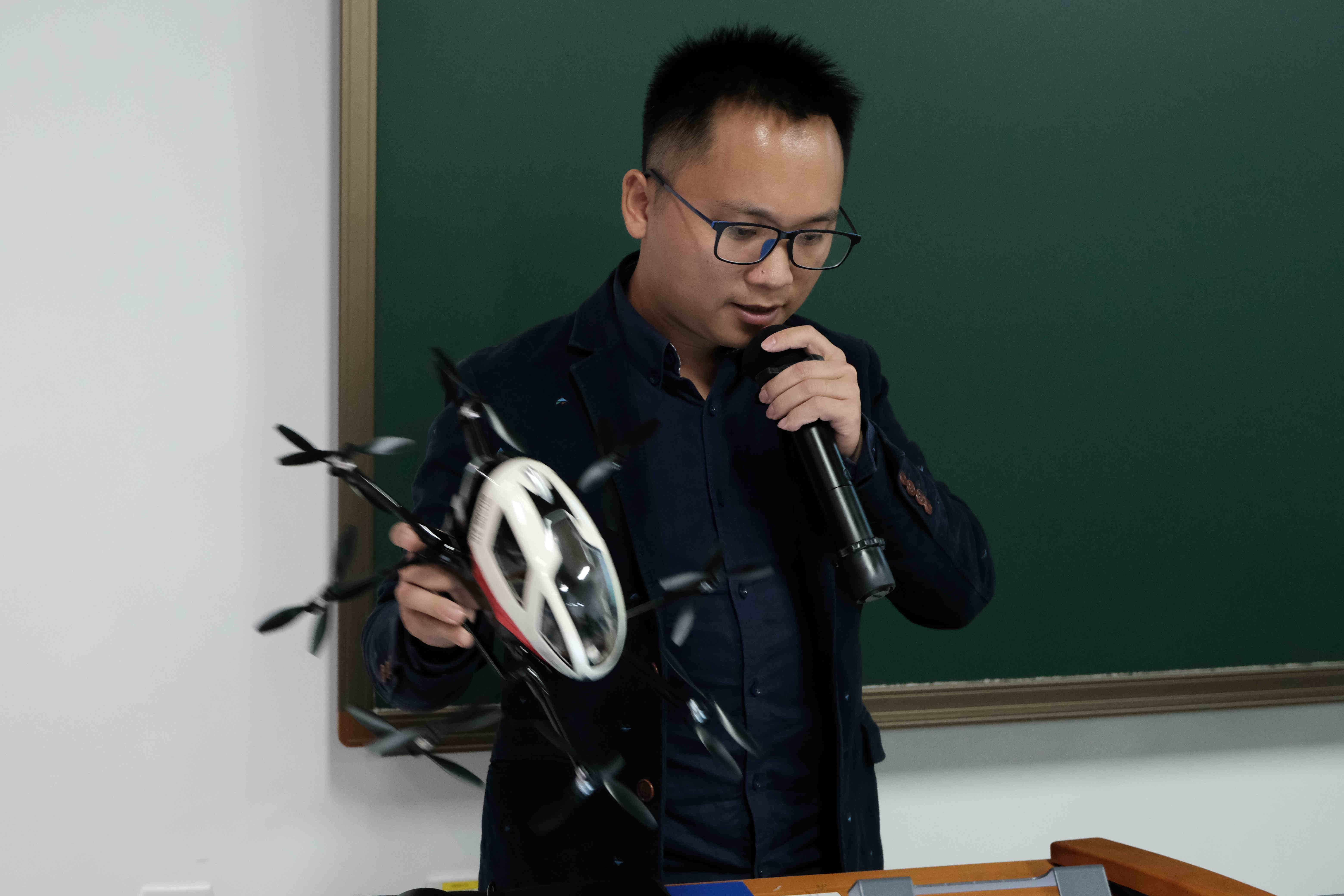 1607912205055095303.jpg DSCF1015.jpg