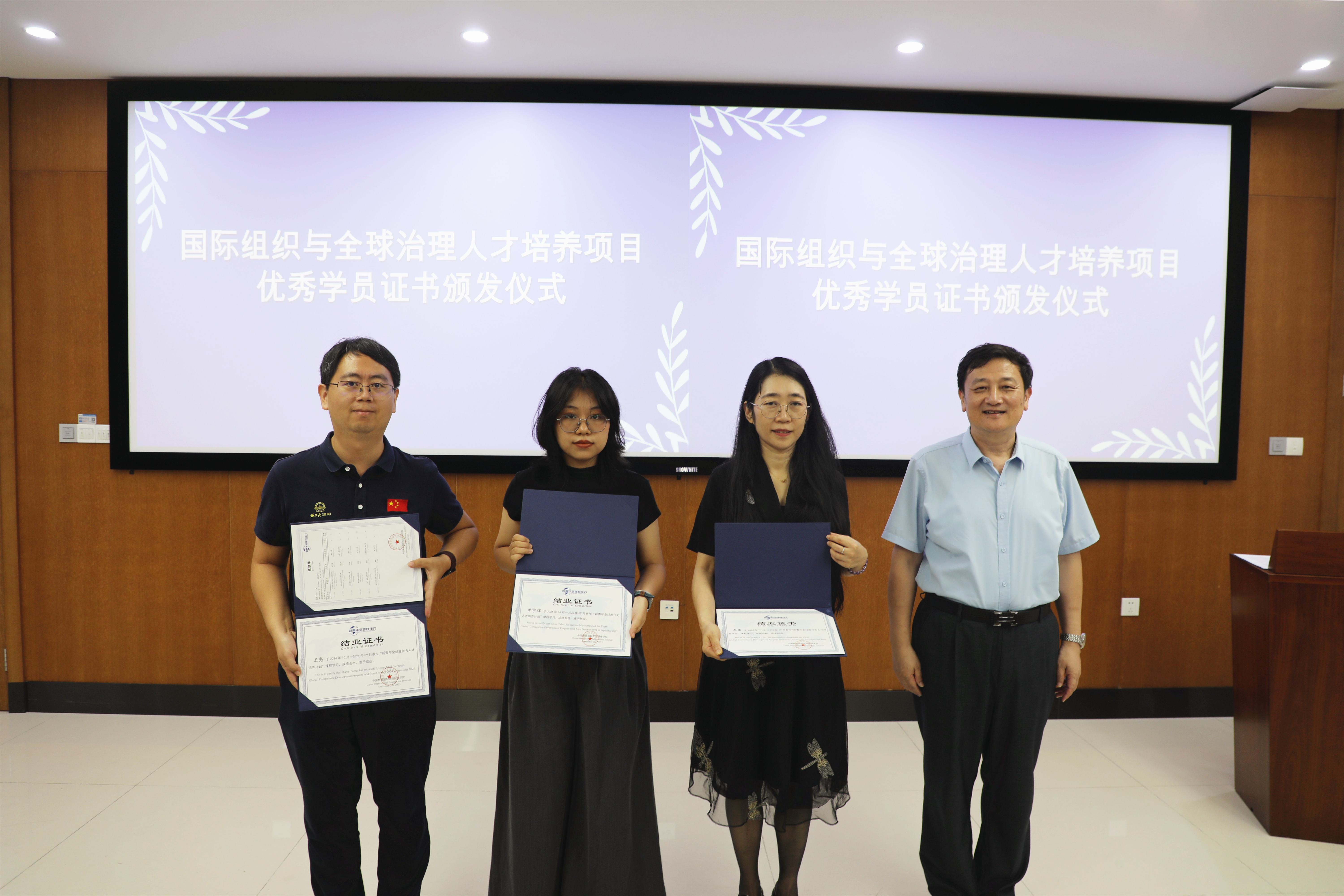 1761184010101051904.jpg 2A6A0647.jpg