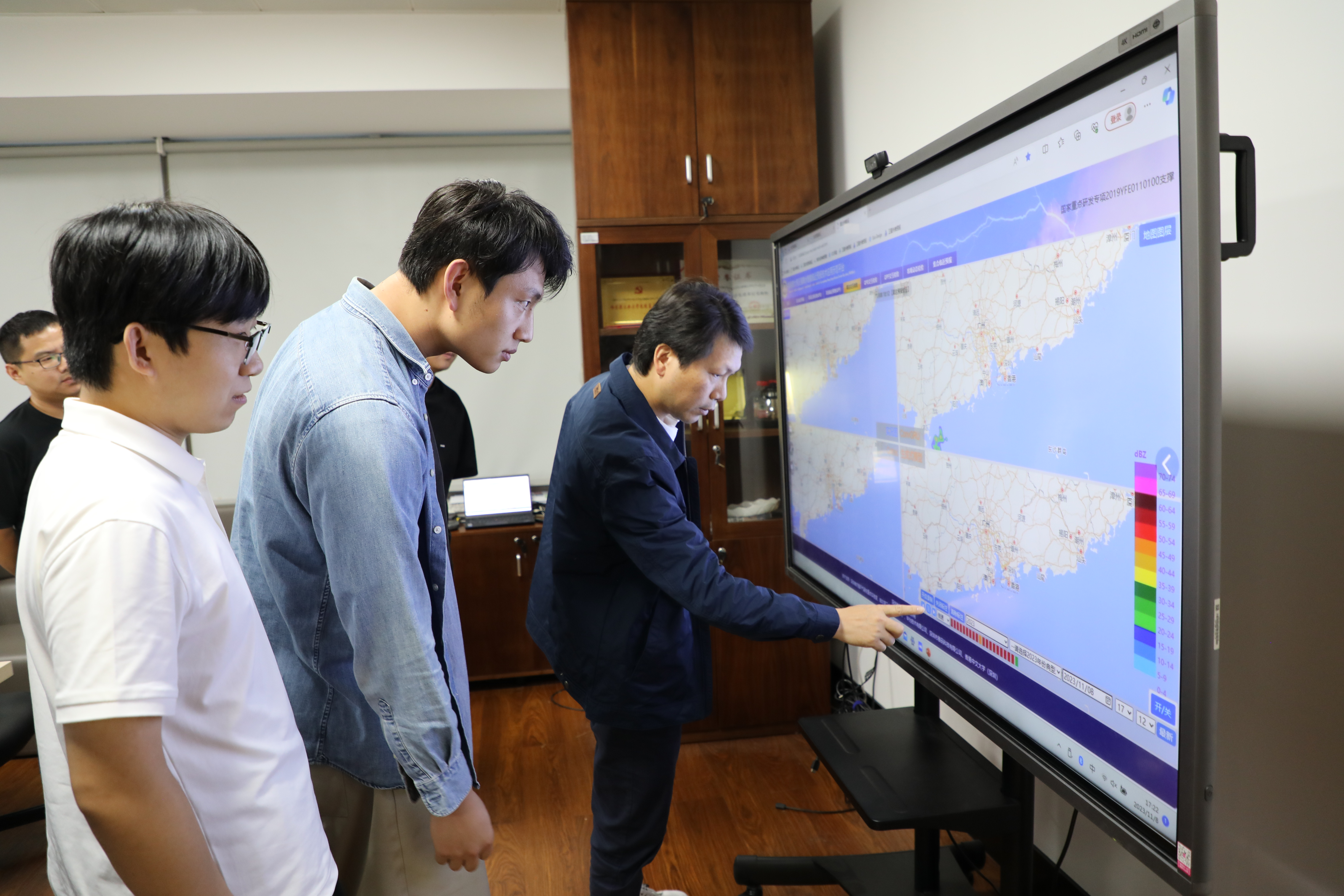 1701911359343040023.jpg 1.jpg