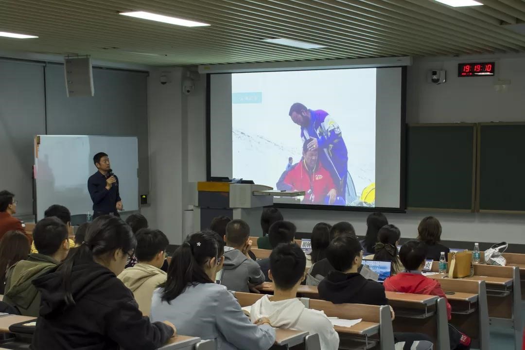 1607070866710054214.jpg 2.jpg