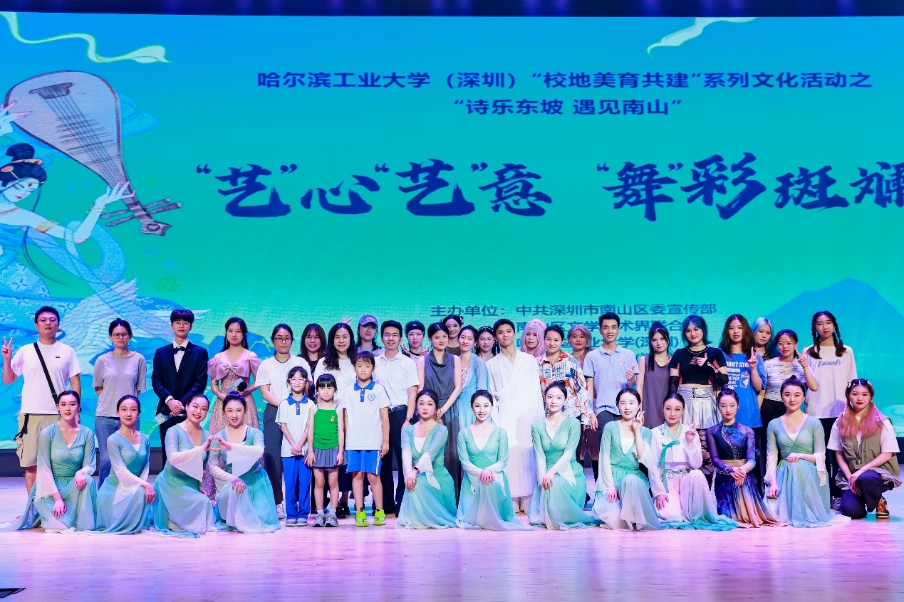 1718154651406088640.jpg 16.jpg