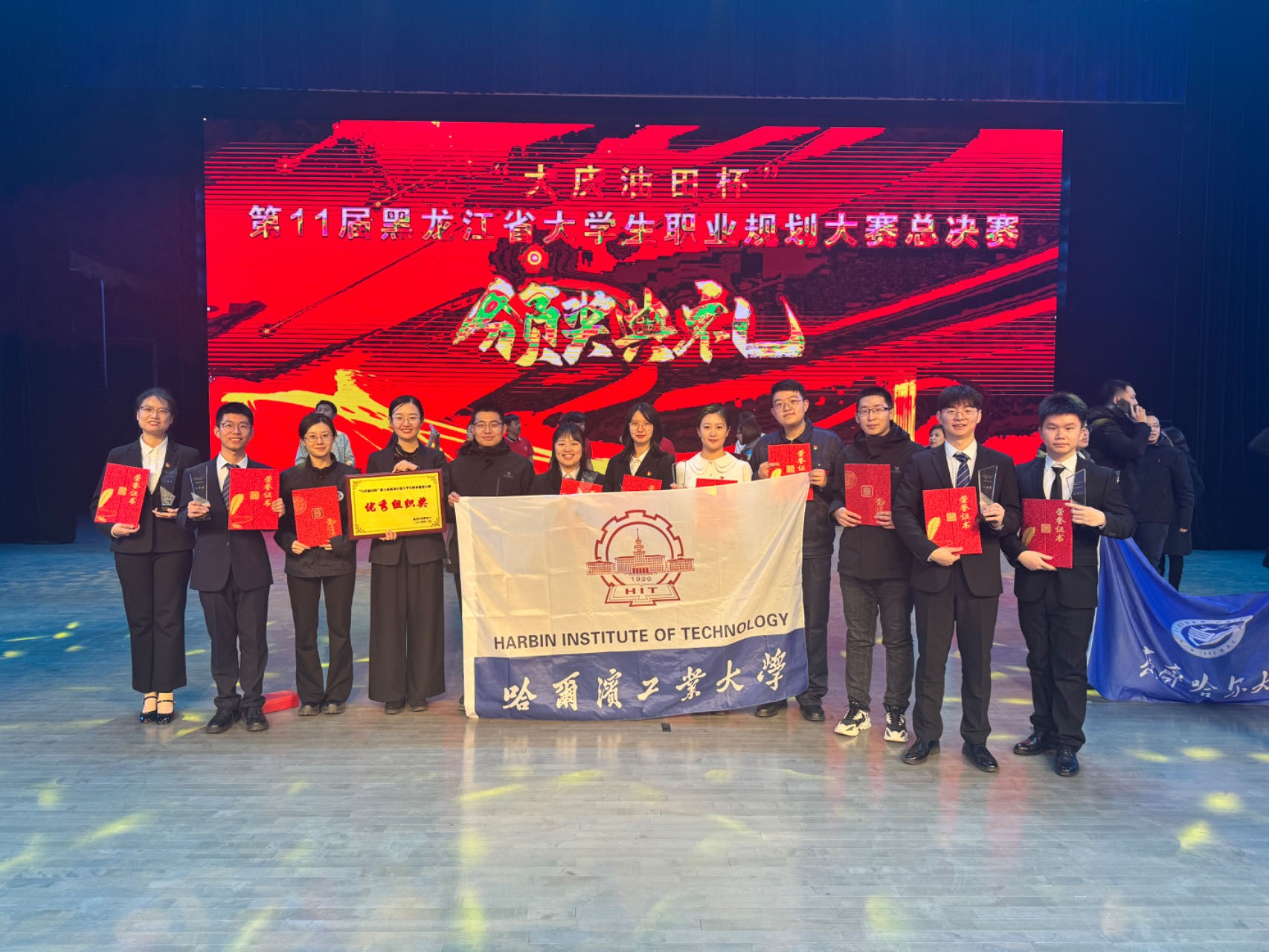 1711932265849043152.jpg 1.jpg