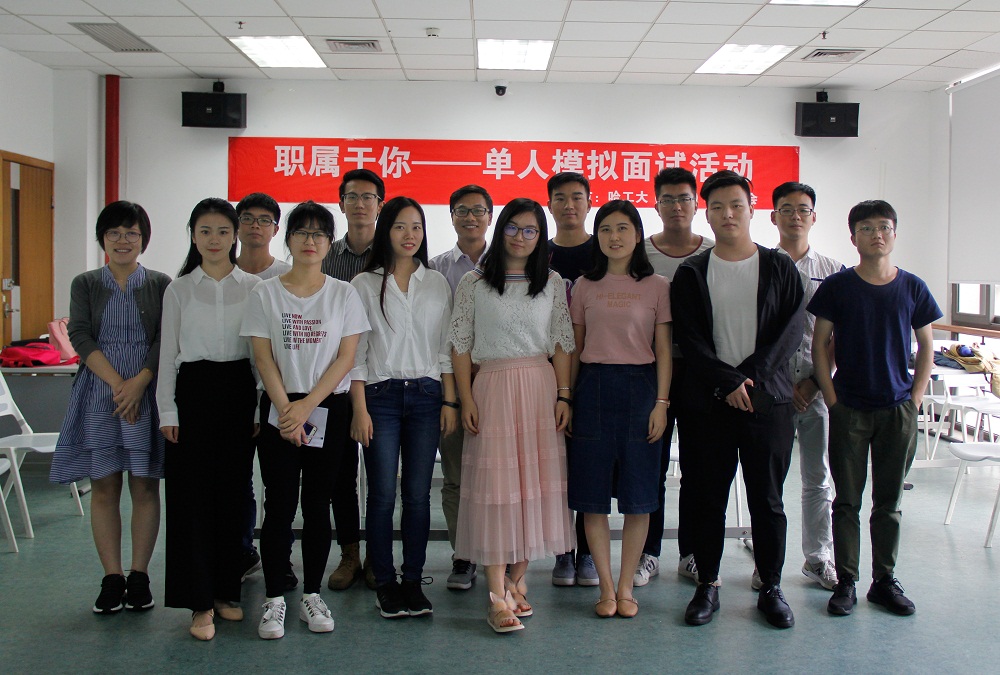 1528269777546075620.jpg 合影--改大小.jpg