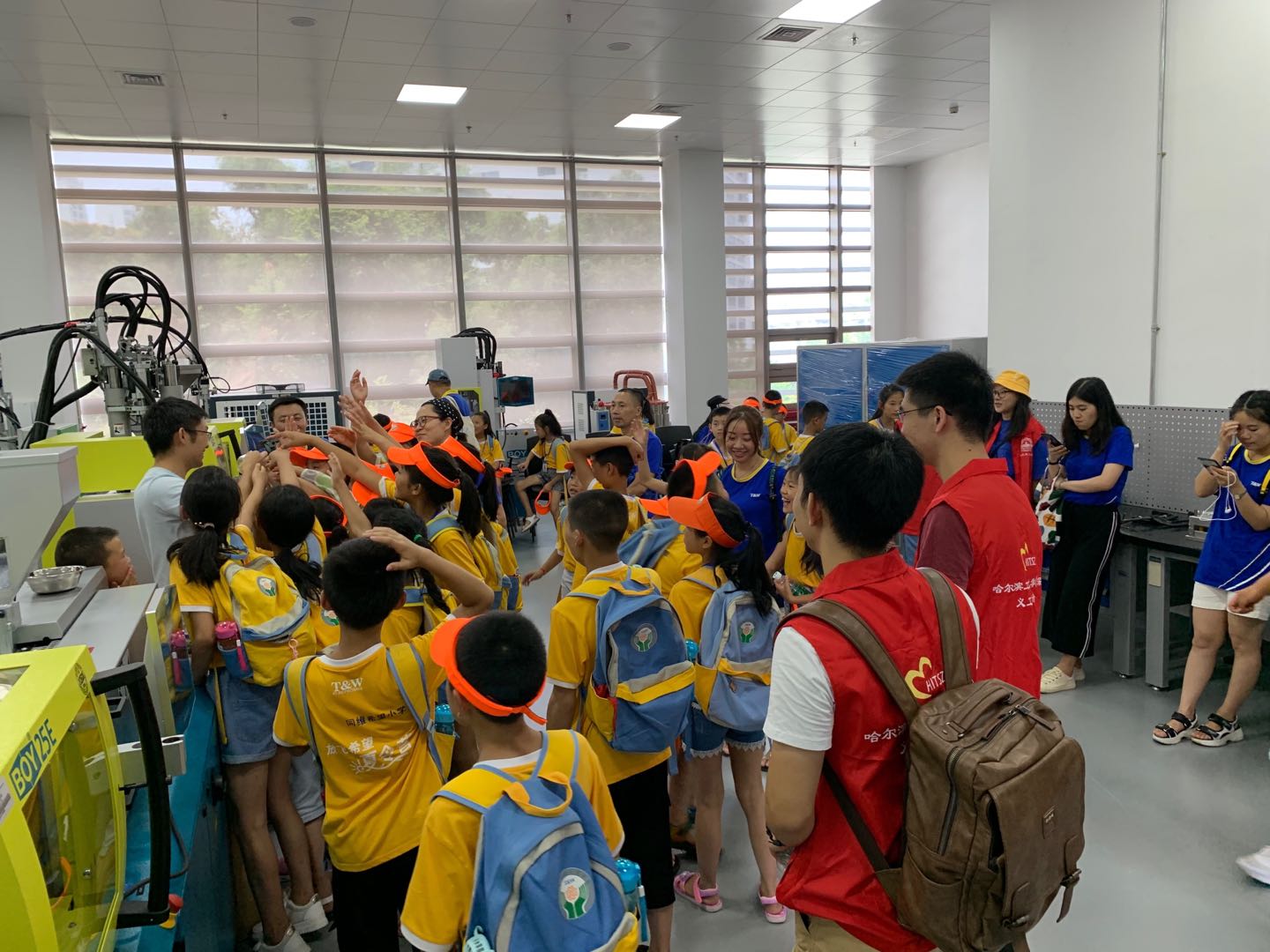 1567558286284079602.jpg 67282f555daa76597fdd1905feceb51.jpg