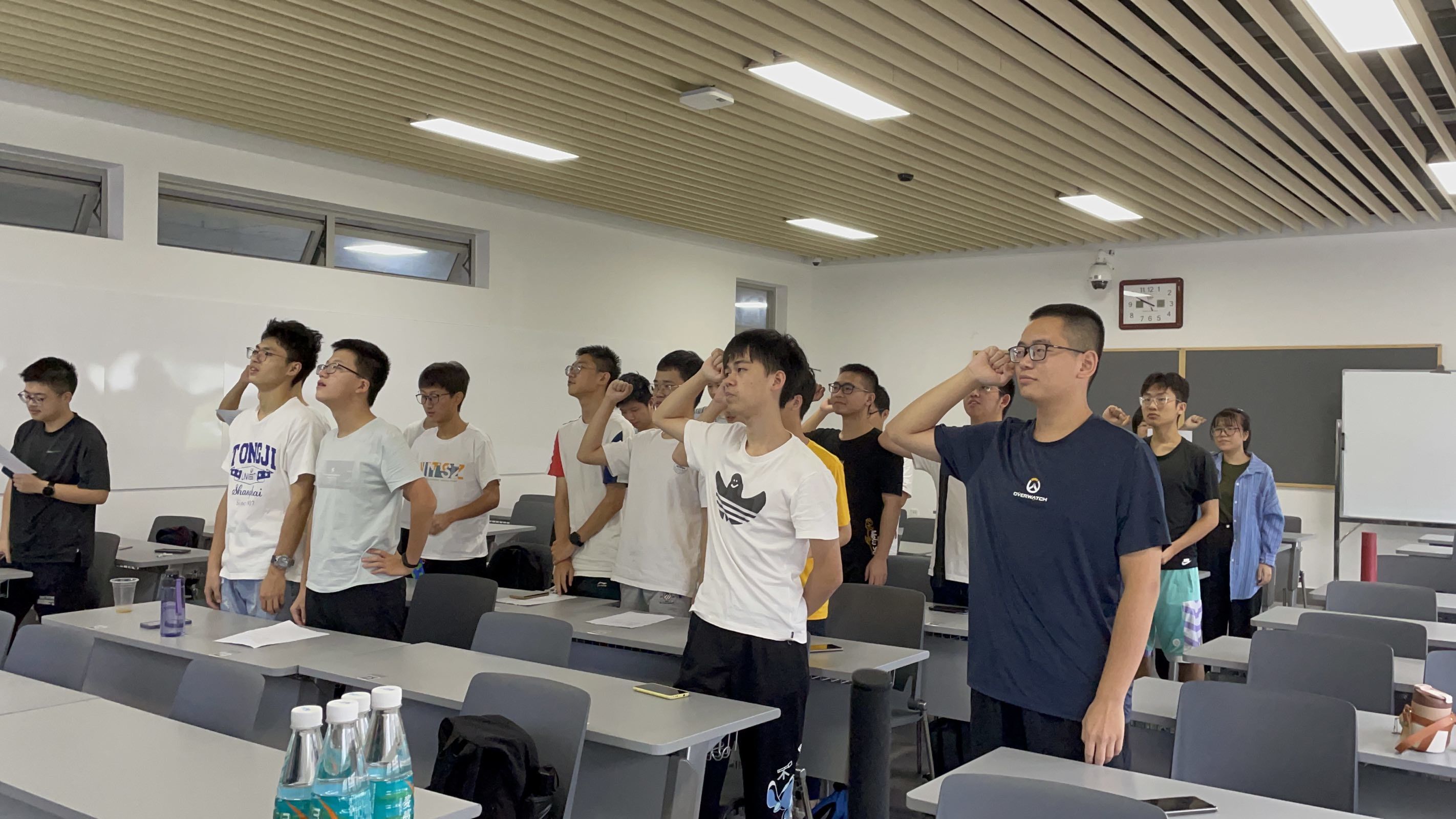 1636089716829020726.jpg 主题宣誓.jpg